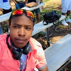 Meet your Posher, Clinton